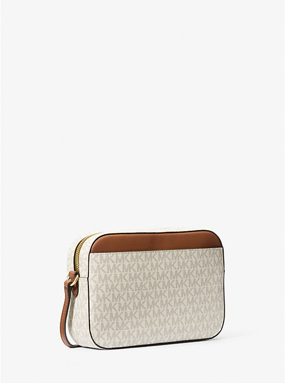 Jet Set Large Logo Crossbody Bag (VANILLA) - Disponivel