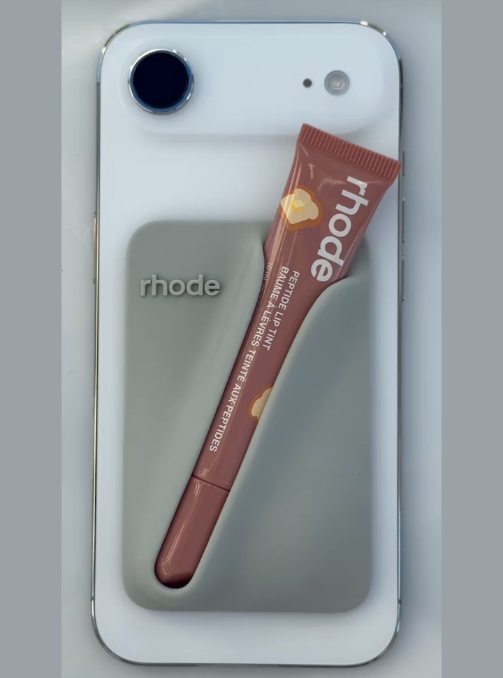 snap-on lip case - Lip holder with MagSafe - disponivel em